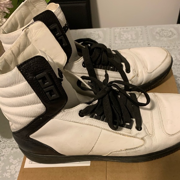 Versace high top logo sneakers - Picture 4 of 7
